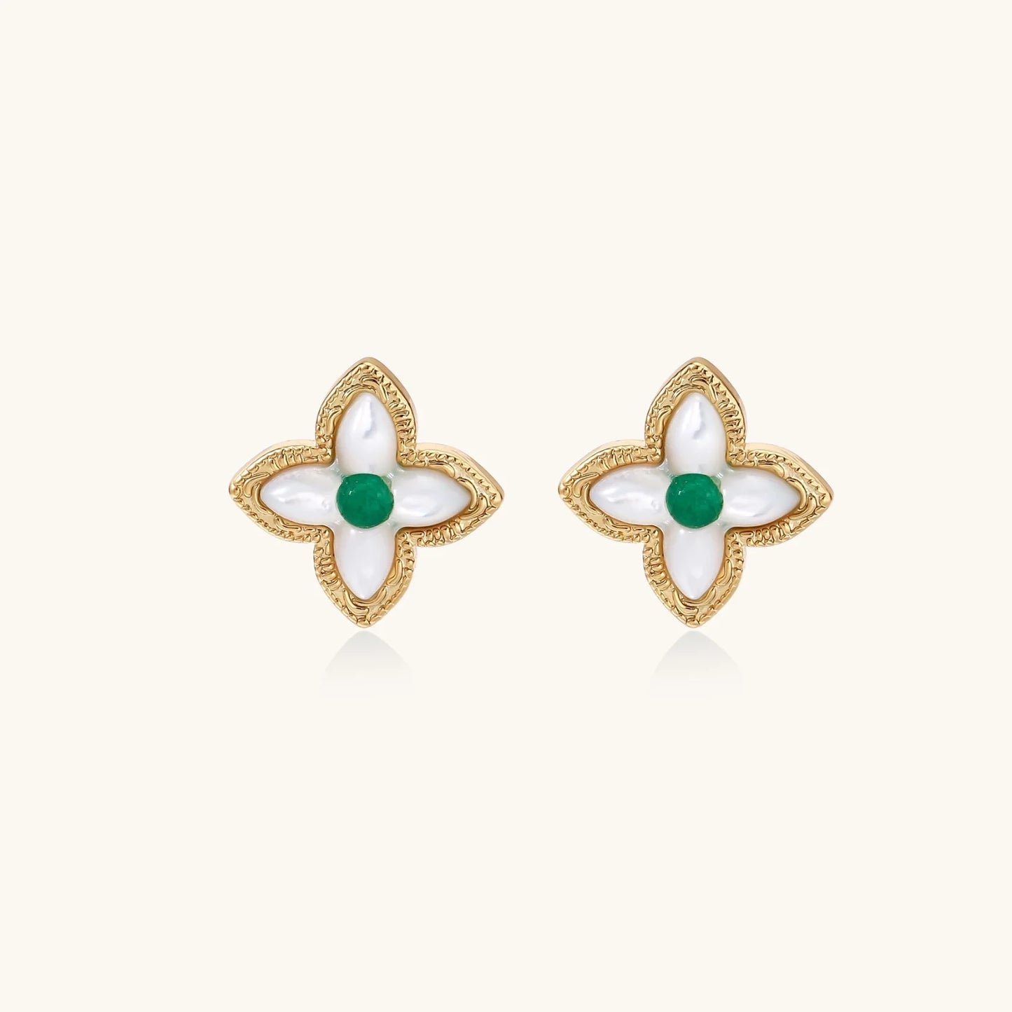 Lucky Clover Pearl Studs